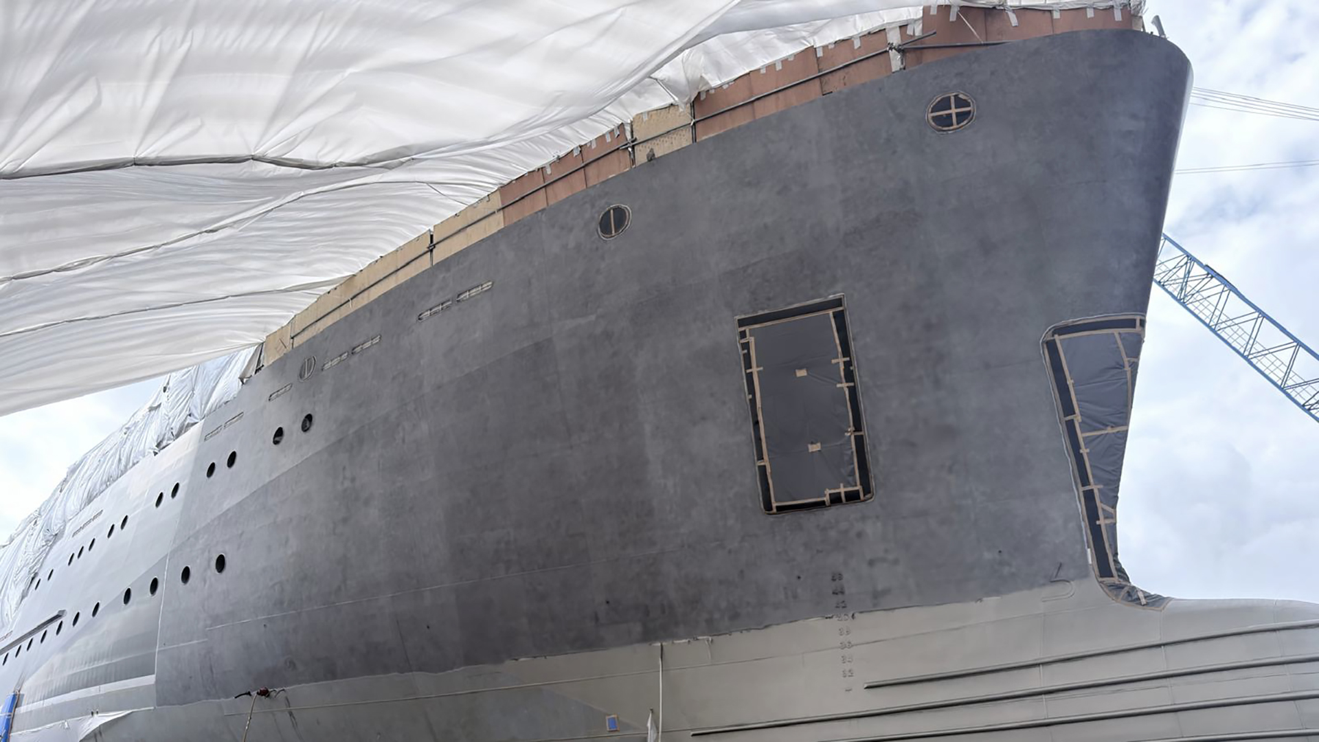 Full fairing and painting works underway on a 76.6 m explorer yacht in Singapore